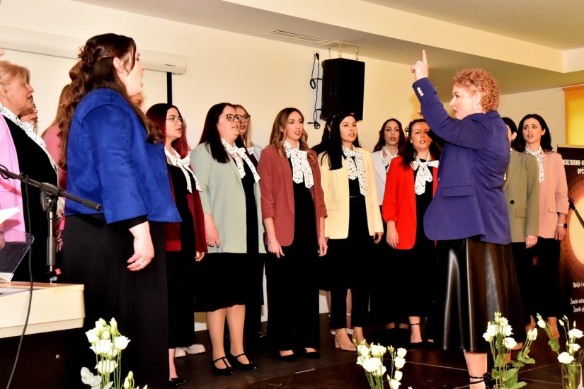 FOTO Koncertom "Stellarium i gosti" u Kulturnom centru u Cestici obilježeno 10 godina zbora Stellarium