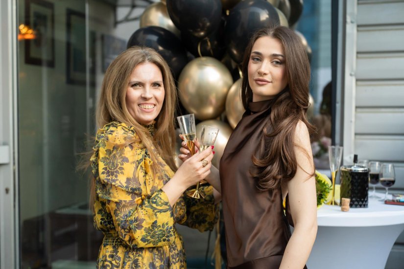 GLAM BEAUTY STUDIO Priu&scaron;tite si dozu glamura!