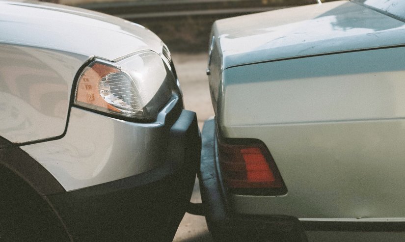 Zaletio se u auto zaustavljen na semaforu, ozlijeđena 20-godi&scaron;nja vozačica