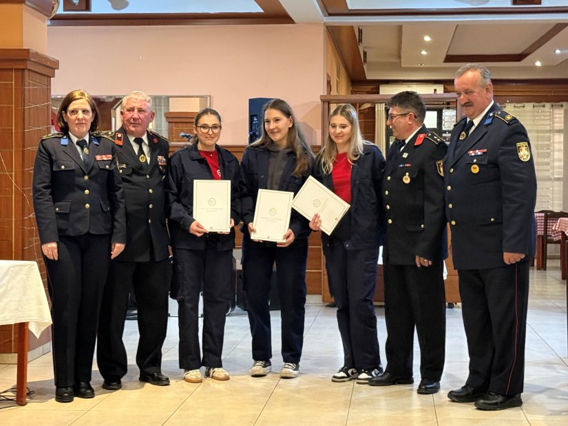 FOTO Novo vodstvo i donacija vozila u DVD-u Nova Ves