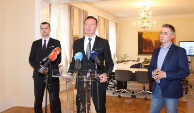 FOTO Potpisan ugovor o kreditu za izgradnju novog Inovacijskog centra INNOCENT