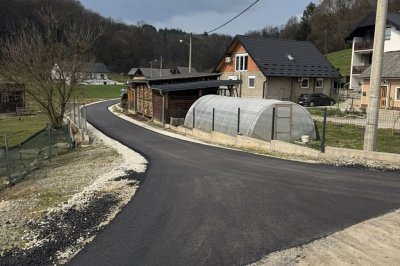 Nastavljeni radovi na cestama u Klenovniku; asfaltirana dionica ceste u naselju Plemen&scaron;ćina