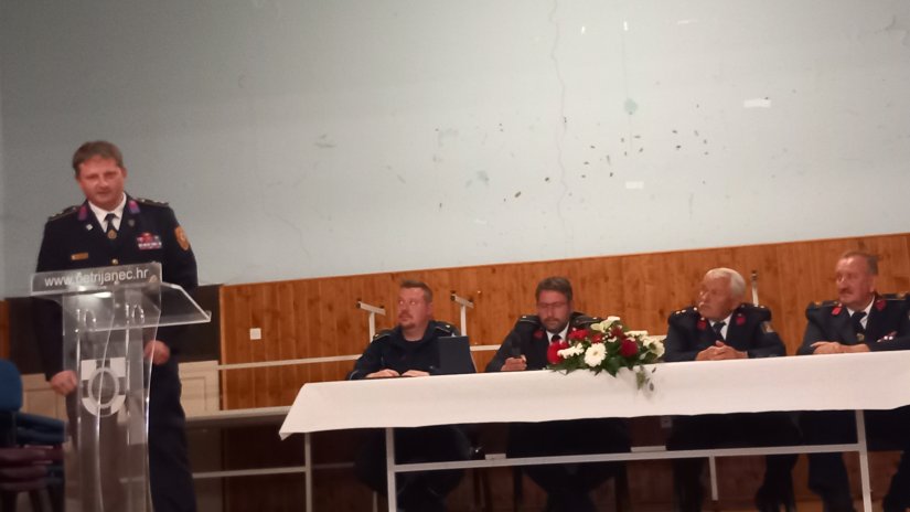 FOTO VZO Petrijanec: Krunoslav Jovan novi zapovjednik, predsjednici Nata&scaron;i &Scaron;incek četvrti mandat