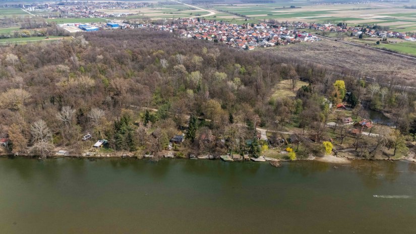 Počinje ru&scaron;enje bespravno izgrađenih objekata uz obalu Drave kod Varaždina