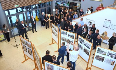 FOTO Izložba "Pakrac kroz ratni objektiv" svečano otvorena u Novom Marofu