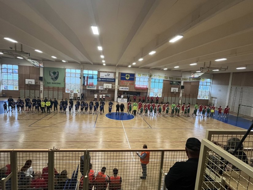 FOTO Rukometni spektakl u Vidovcu- prijateljska utakmica juniorskih reprezentacija Hrvatske i Francuske