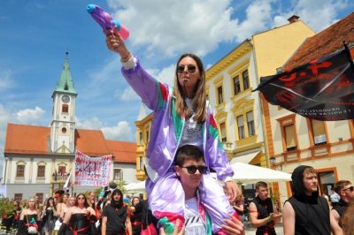 Maturantika 2026. pro&scaron;la bez incidenata, policija i organizatori zadovoljni pona&scaron;anjem maturanata