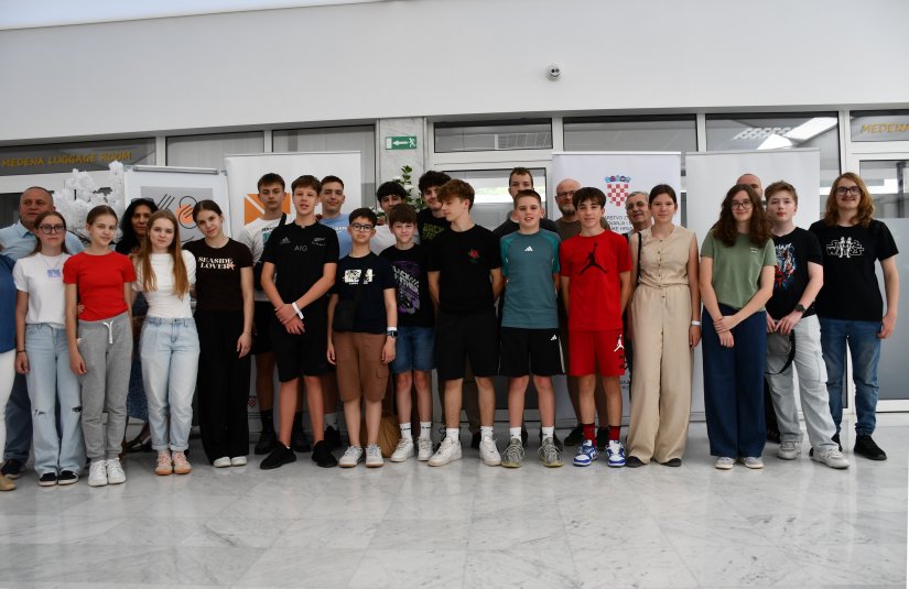 MLADI TEHNIČARI RH Na natjecanju, održanom kod Trogira, učenici iz Varaždinske županije postigli izvrsne rezultate