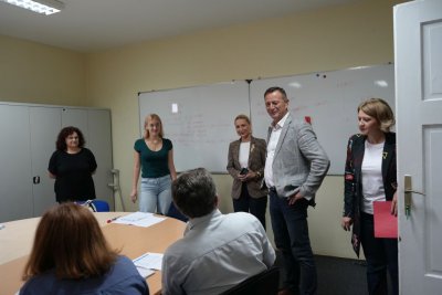 FOTO Bosilj posjetio polaznike besplatnih priprema za maturu: &bdquo;Želimo da svi maturanti imaju jednake prilike&ldquo;