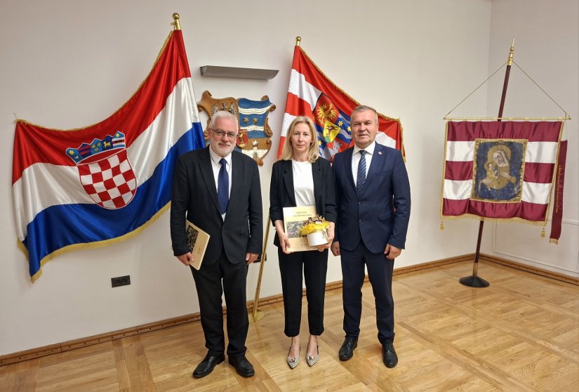 Župan priredio prijem za novu dekanicu FOI-ja Renatu Mekovec i dekana osječke Akademije Davora Bobića