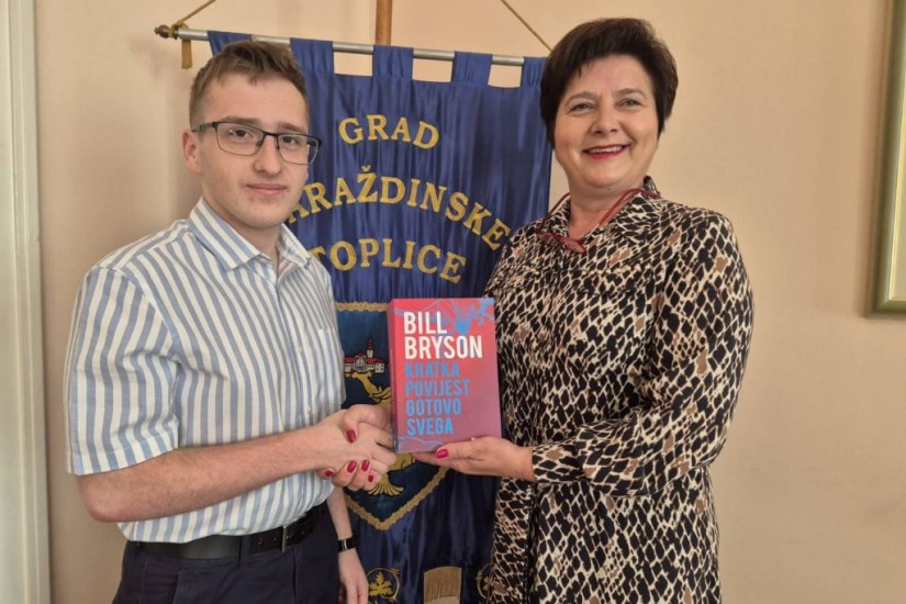 Ponosni na Davida &Scaron;estaka, državnog prvaka iz kemije