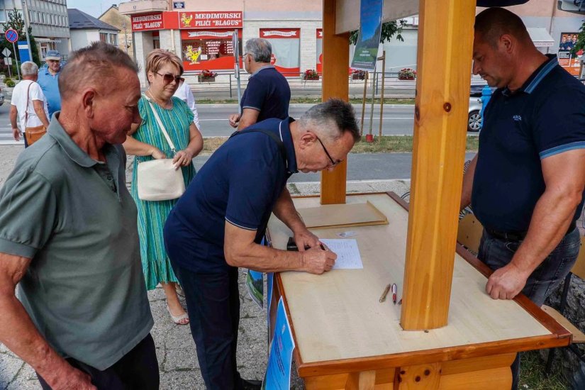 POTPISIVANJE PETICIJE Danas na gradskoj &scaron;pici velika podr&scaron;ka građana protiv eksploatacije Tužanske &scaron;ume