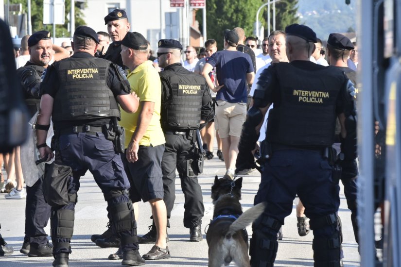 Na utakmici Varaždina i Hajduka policija do sada privela dvije osobe