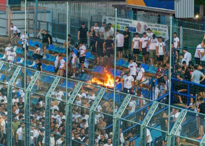 Smanjili cijenu ulaznica za navijače Torcide, koji su im "zahvalili" - paležom