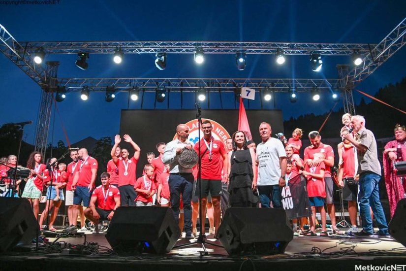FOTO Gusari iz Komina i Crni Put zajedno u&scaron;li u cilj 29. Maratona Lađa