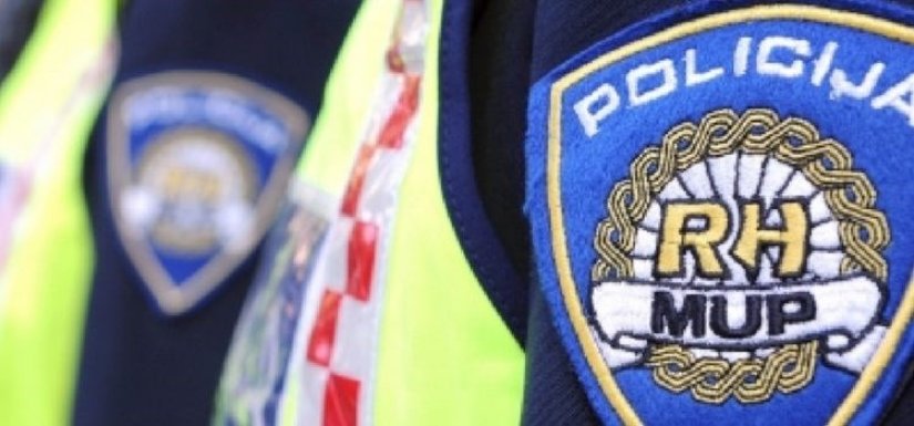 Mladić osumnjičen da je nakon prijetnje zapalio obiteljsku kuću