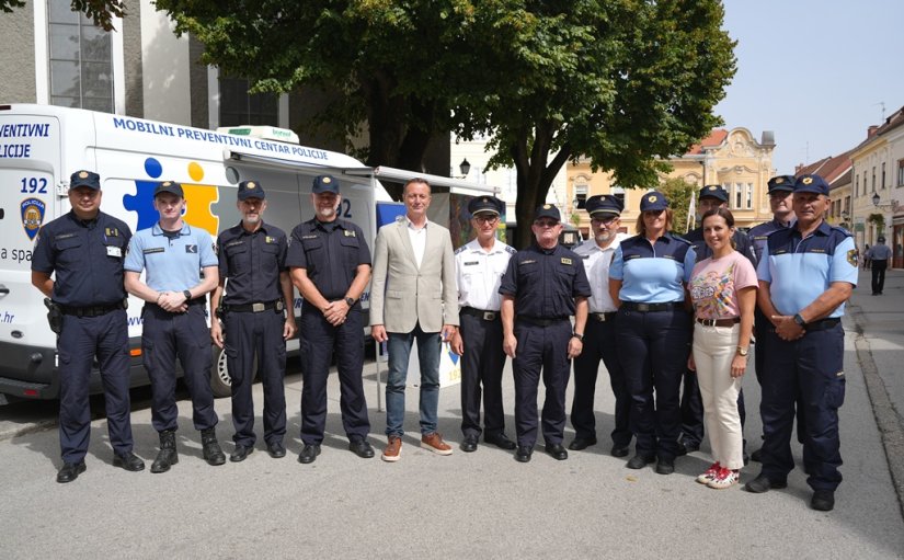 FOTO Strani policijski službenici prvi put u zajedničkim ophodnjama na &Scaron;pancirfestu