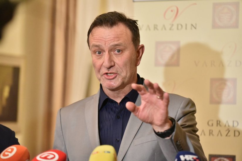 Gradonačelnik Bosilj obustavio primjenu izglasanog rebalansa proračuna