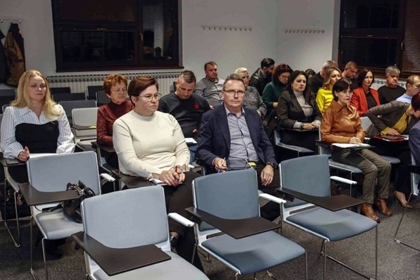 HDZ GRADA IVANCA Pogledajte sjednicu Gradskog vijeća i sami procijenite: konstrukcije ili činjenice?