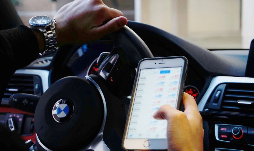 Policija najavila pojačani nadzor kori&scaron;tenja mobitela u vožnji