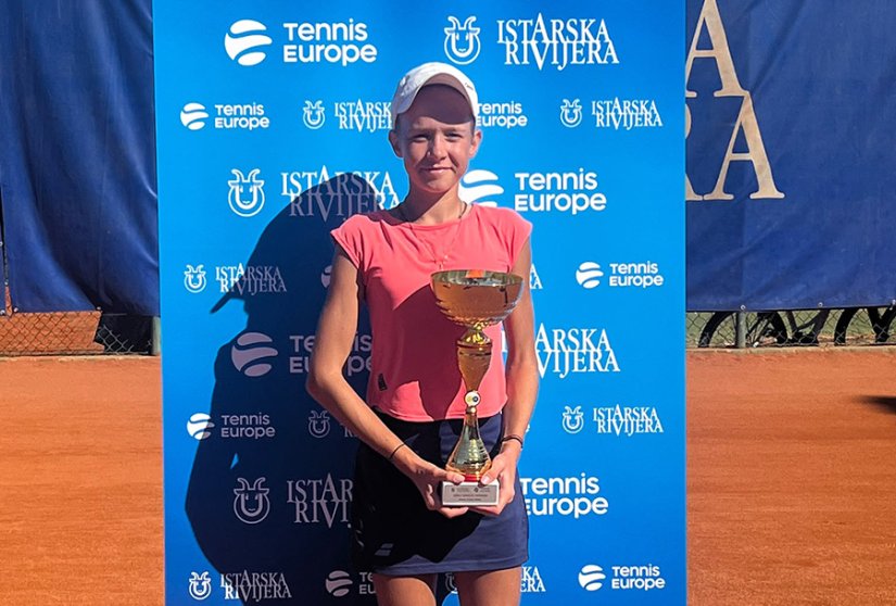 Ema &Scaron;tajcar osvojila Tennis Europe turnir do 14 godina u Poreču