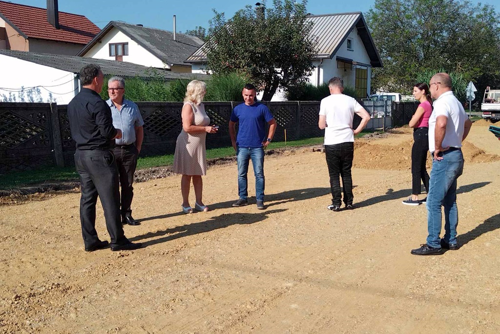 Ulica Augusta enoe Trnovec 1