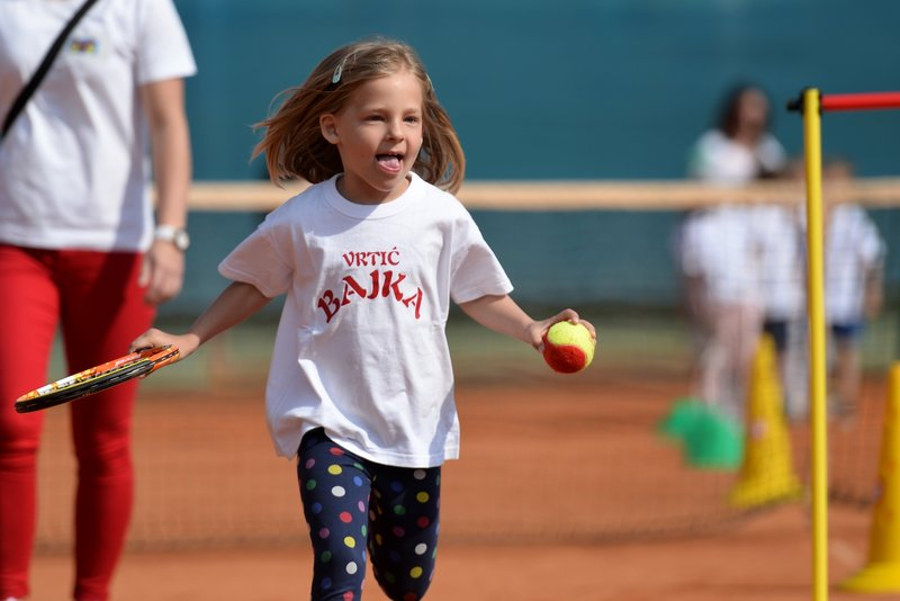 varazdin-djecja_olimpijada_tenis_09.jpg