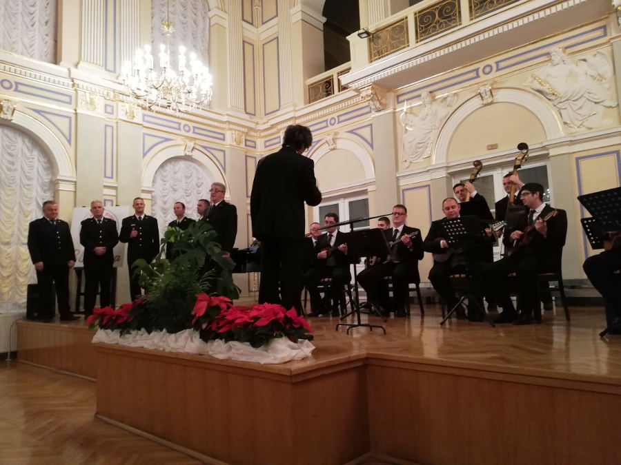 Varazdinsko_obrtnicko_glazbeno_drustvo_Svecani_koncert_2_-_Klapa_i_VTO.jpg