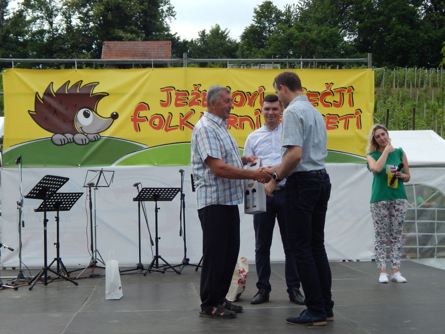 kud_jezek_beretinec_jezekovi_djecji_folklorni_susreti_11.JPG