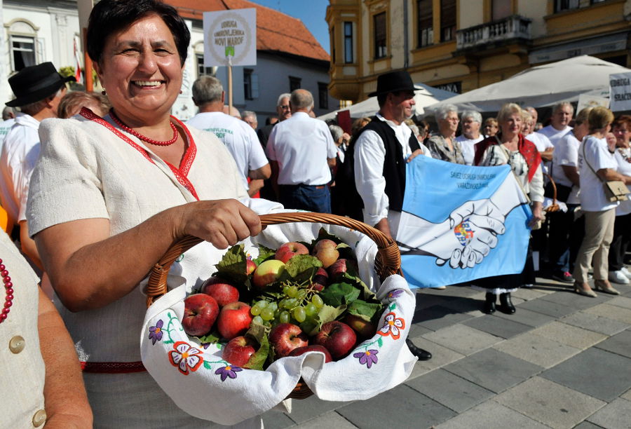 dan_starijih_osoba_mimohod_varazdin_18.JPG