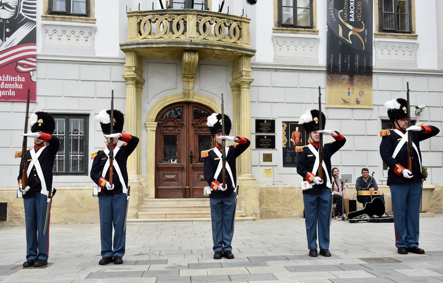 purgari_varazdin_smjena_straze_i_pucanj_iz_topa_16052020_2.JPG