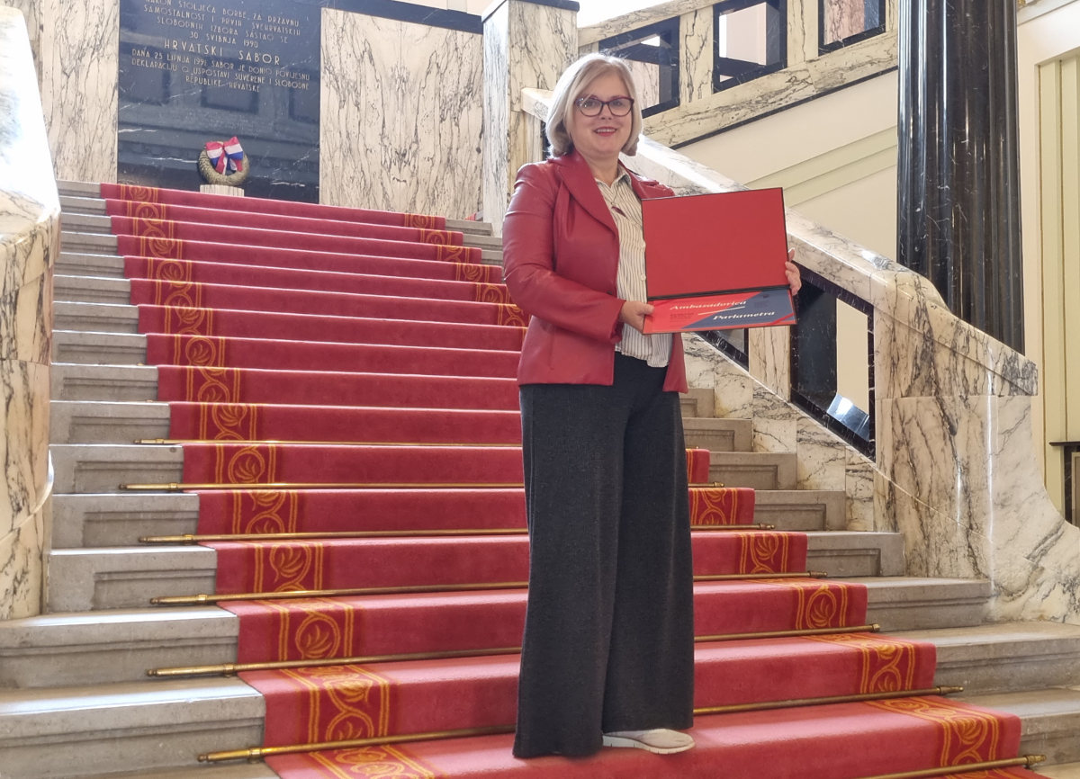 barabara_antolic_vupora_ambasadorica_parlametra_1.jpg