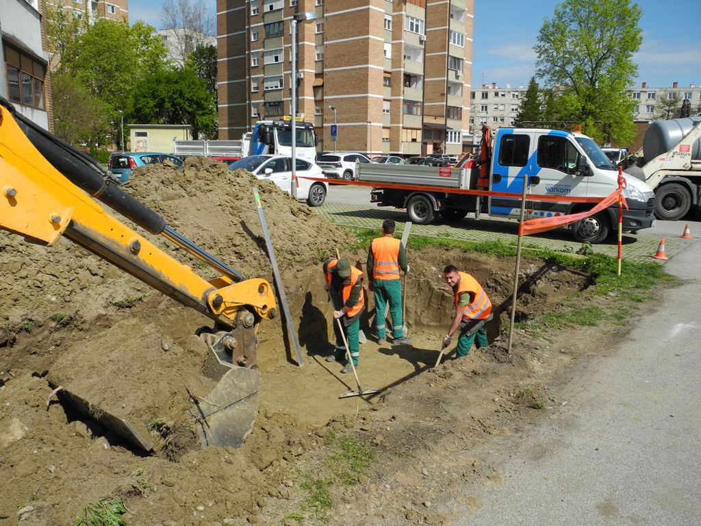 polupodzemni_spremnici_za_otpad_banfica_varazdin_12042023_6.JPG