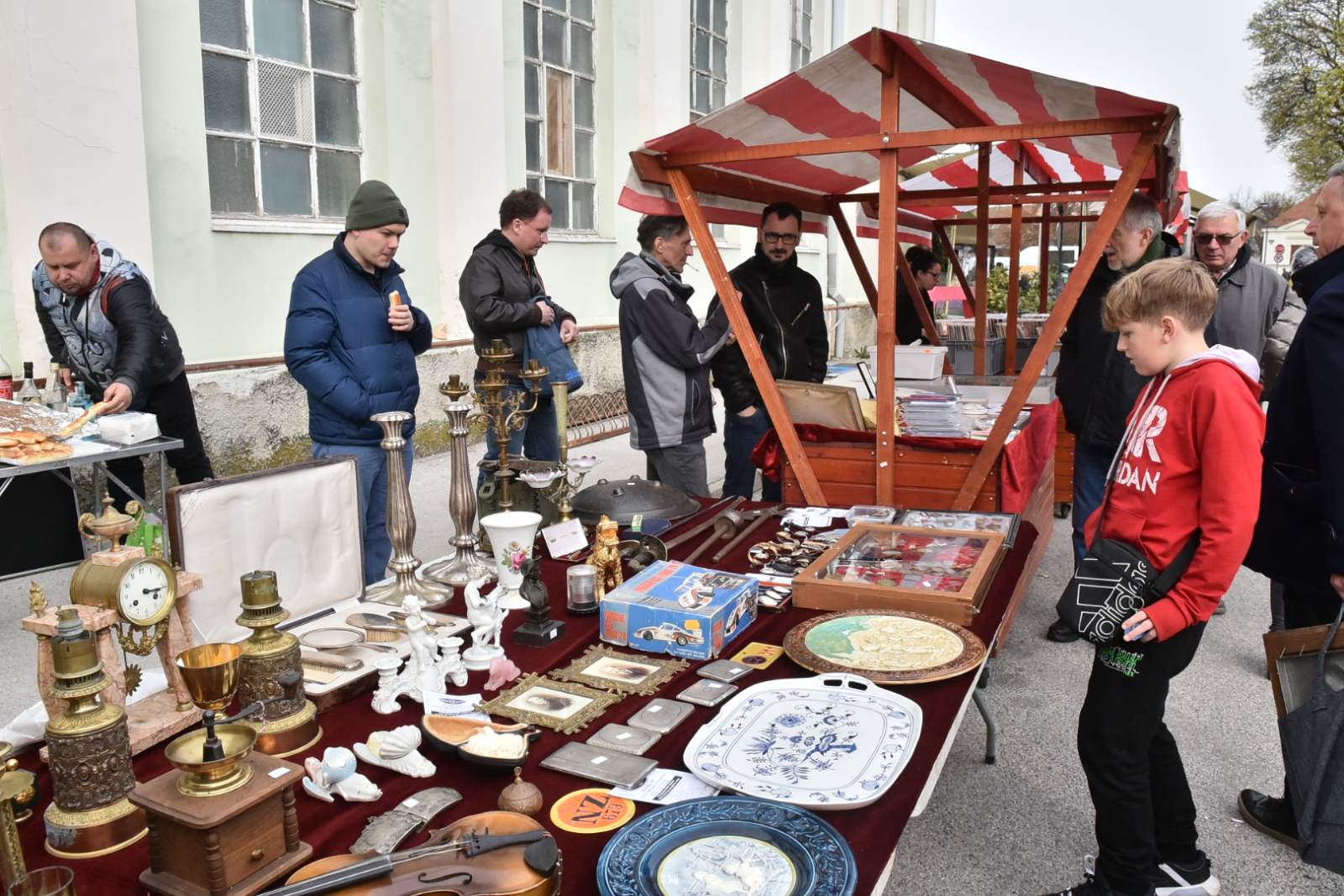 sajam_antikviteta_varazdin_08042023_1.jpg