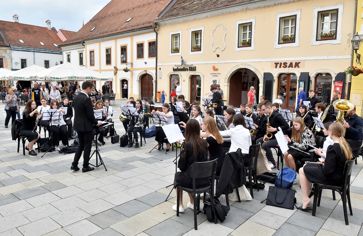 glazbena_skola_varazdin_dan_otvorenih_vrata_mali_puhacki_orkestar_03062023_1.JPG