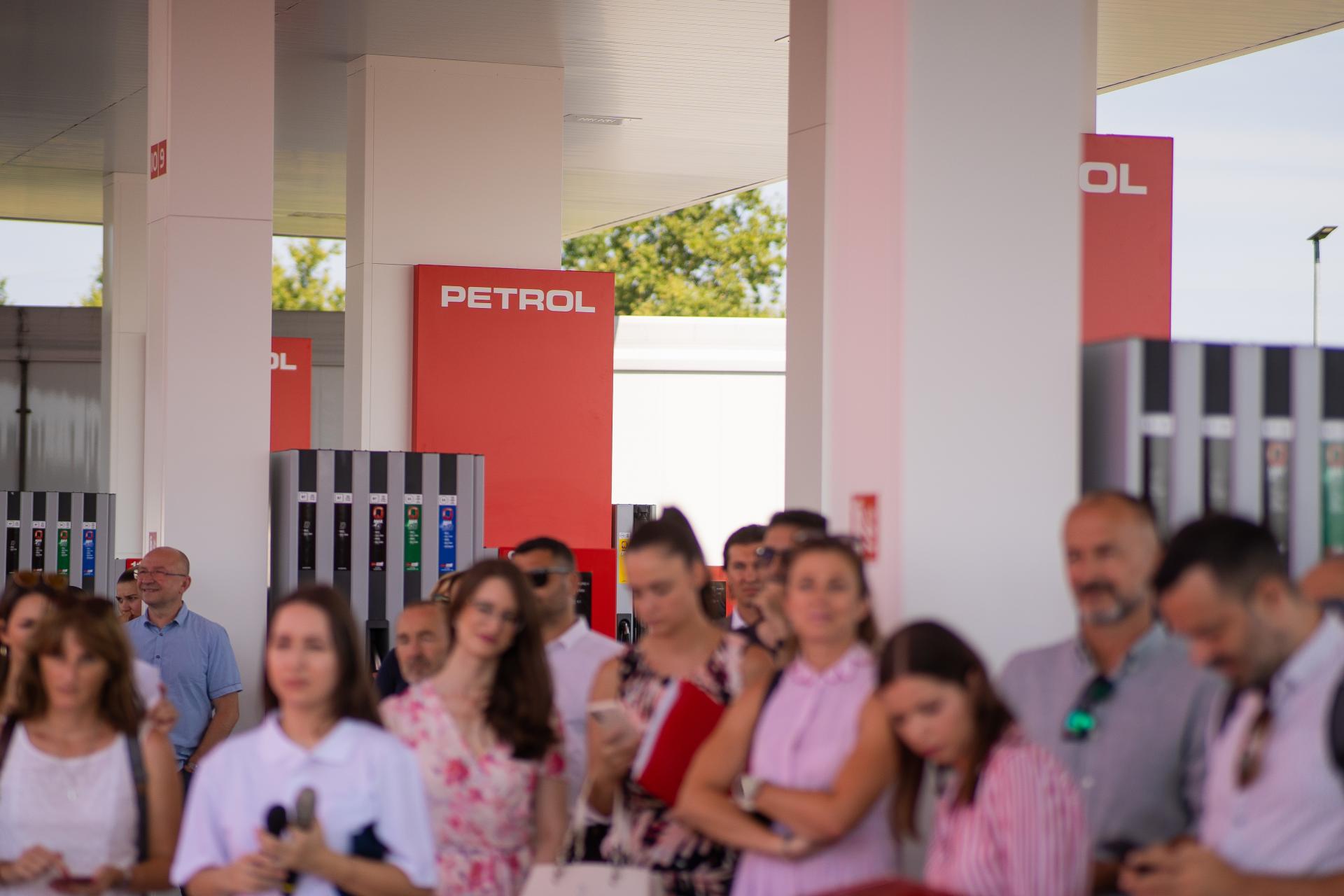 petrol-sv-helena-autocesta-otvorenje-mcdonalds-benzinska-17.jpg