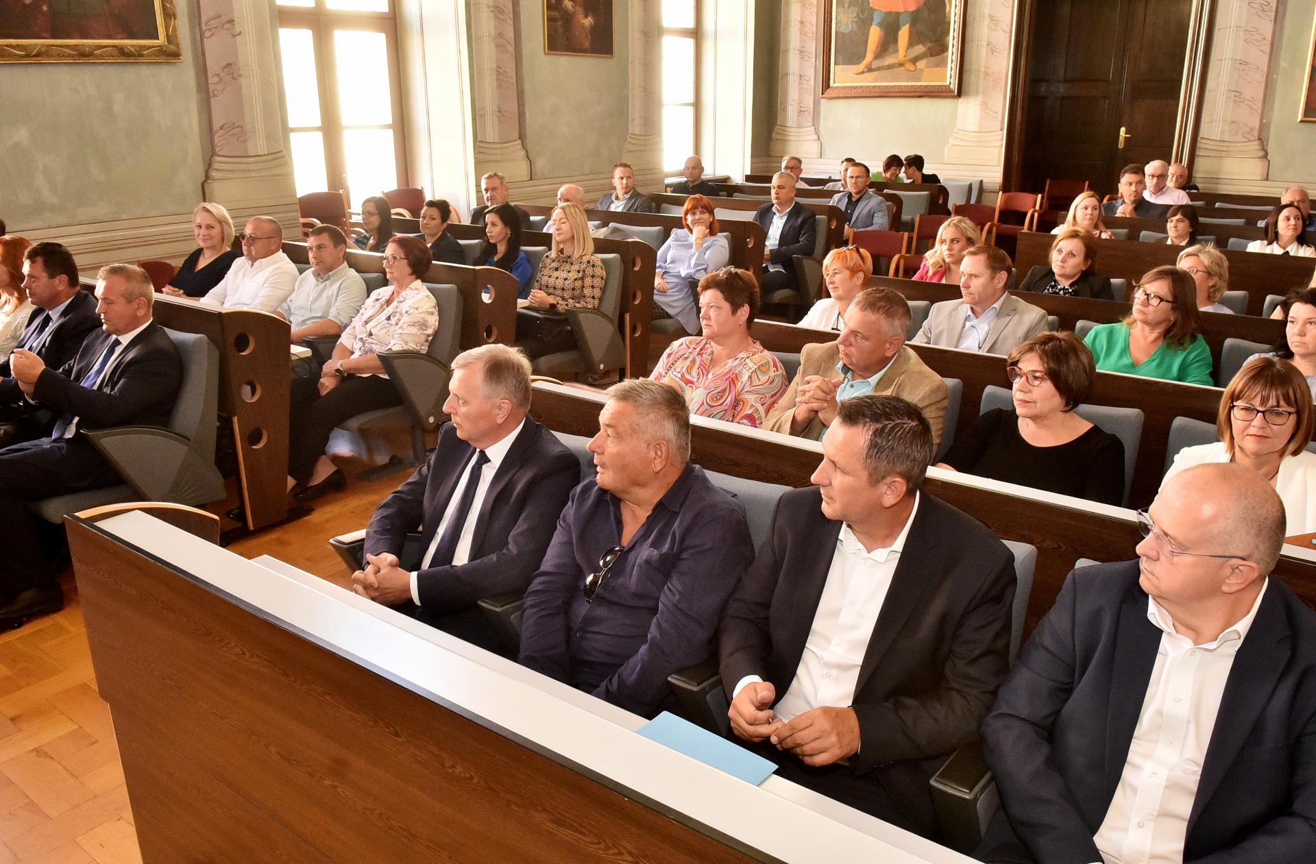 Panel_rasprava_30_godina_gospodarstva_i_obrtnistva_u_Varazdinskoj_zupaniji_05092023_10.jpg