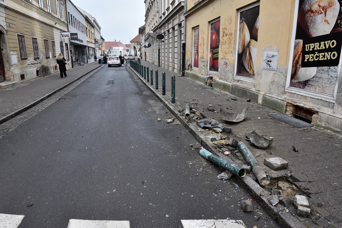 varazdin_kukuljeviceva_ulica_nesreca_stupici_01022024_3.JPG