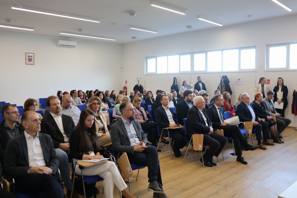 Poljoprivredna-konferencija-12.jpg