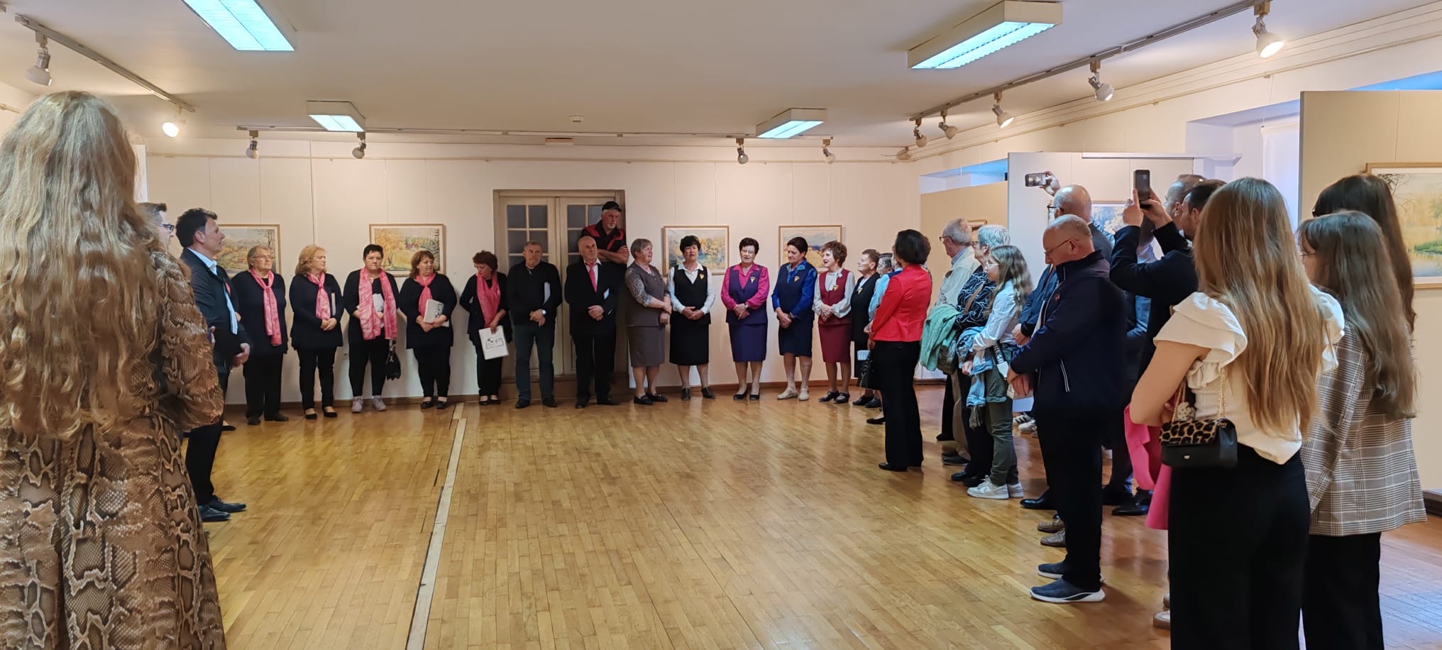dvor_trakoscan_izlozba_Linija_koja_spaja30042025_6.jpeg