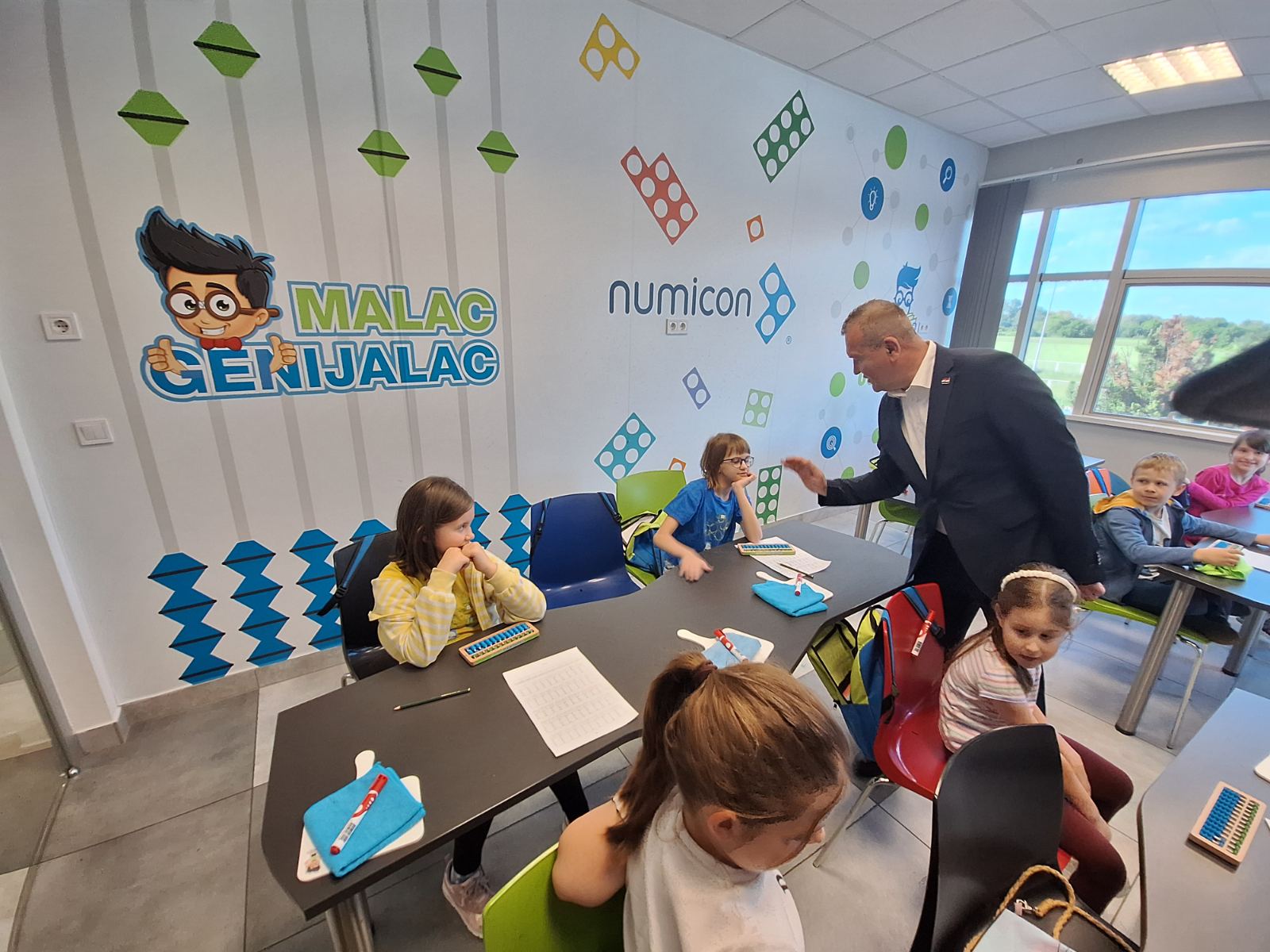 140525_malac_genijalac_4.jpg