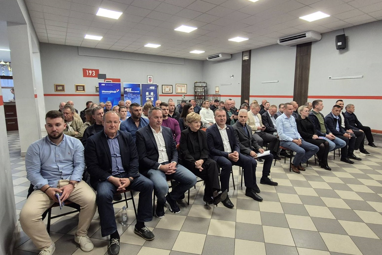 hdz_breznicki_hum_skup_1.jpg