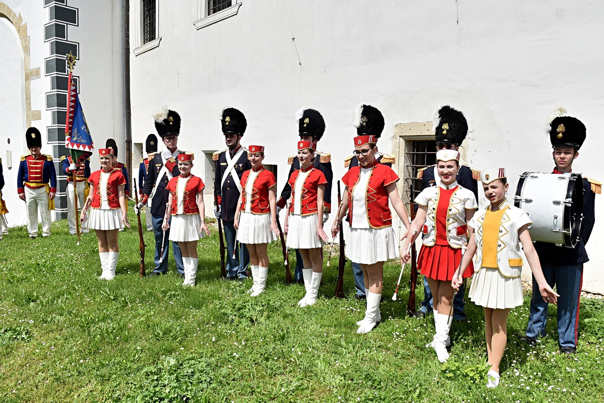 purgari_pucanj_iz_topa_varazdinske_mazoretkinje_03052025_1.JPG