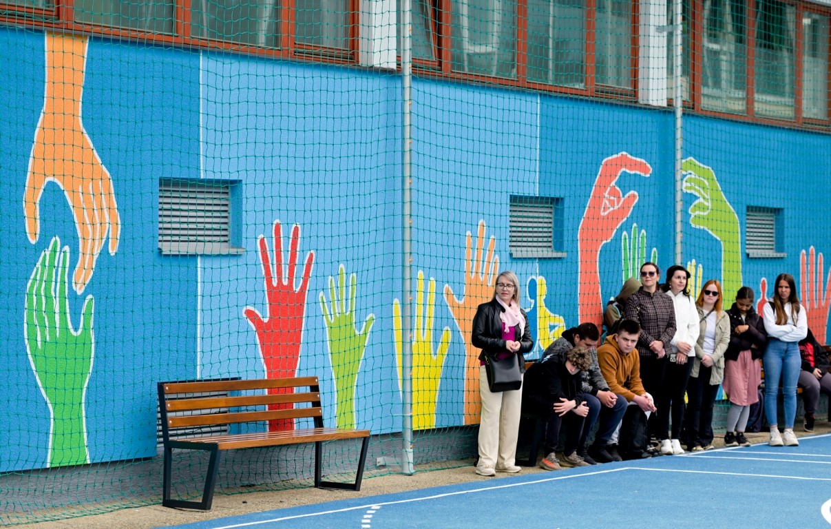 srednja_strukovna_skola_vz_otvorenje_igralista_mural_2025_11.jpg