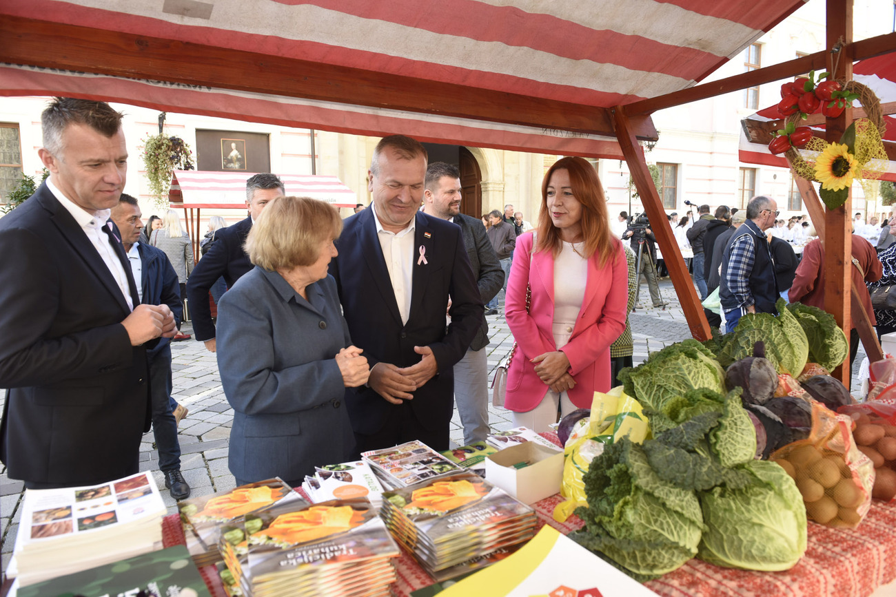 Zenska_kreativnost_u_ruralnom_zivotu_1.jpg