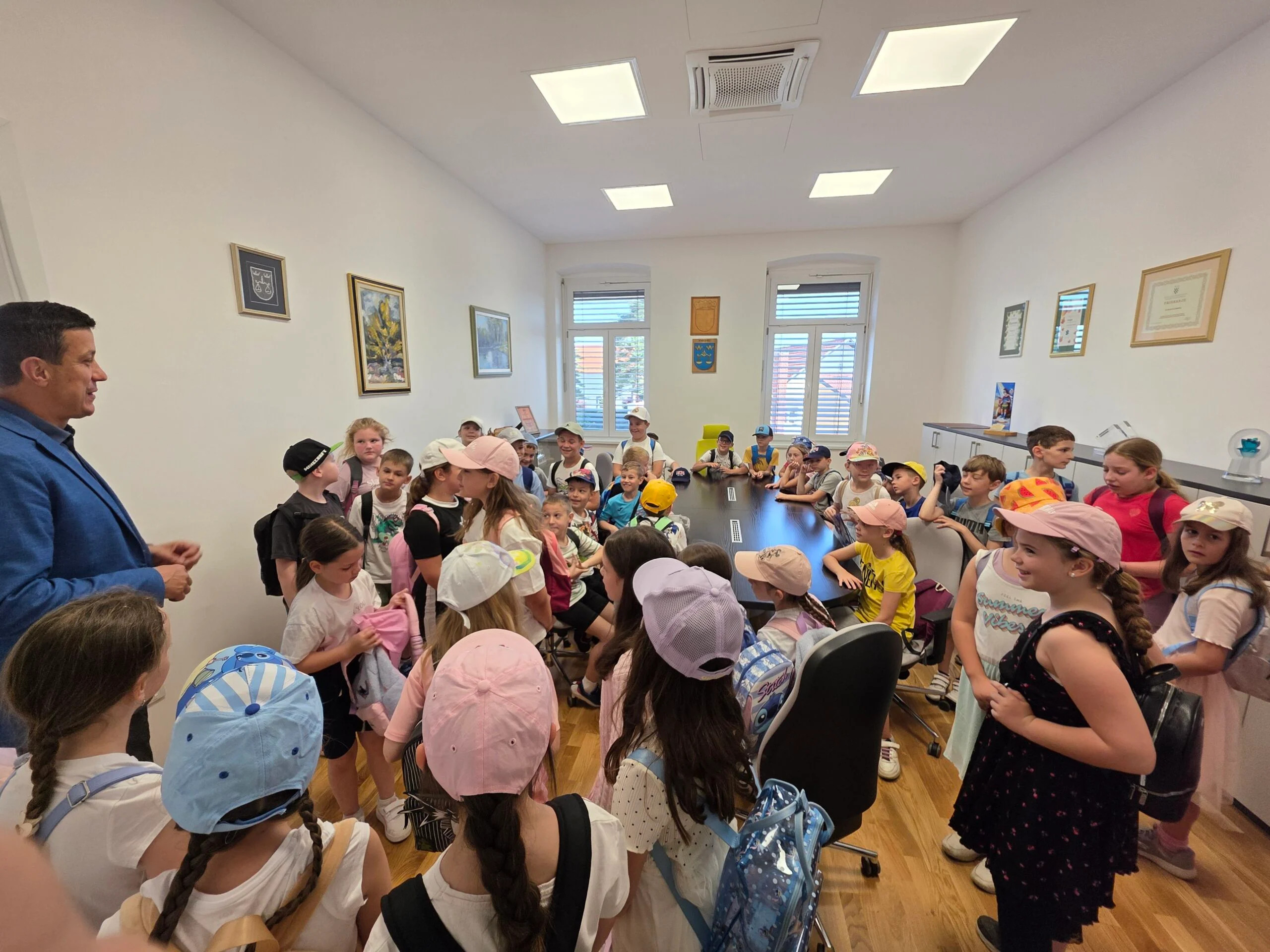 os_kneginec_gornji_posjet_26052026_4.jpg