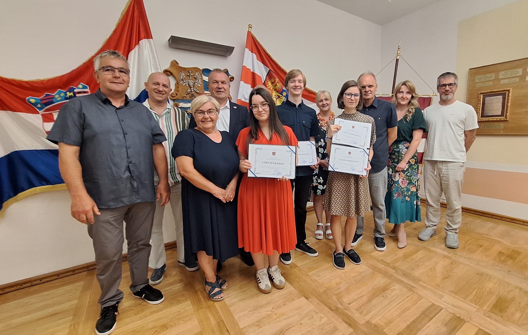prijem_informaticari_medalje_ozana_margotic_lana_scukanec_matej_kovacevic_lipanj_2026_6.jpg