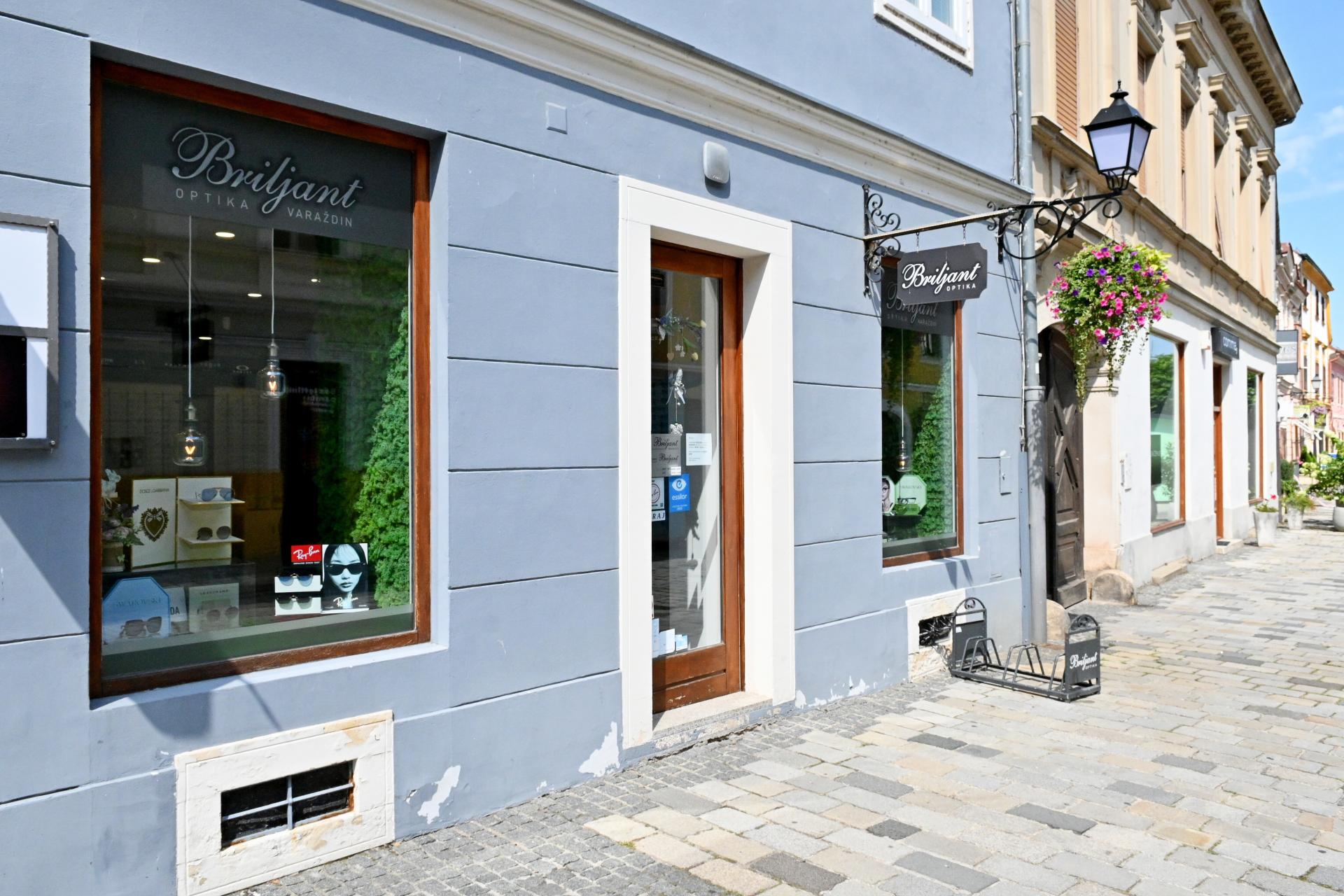 ESC_8281.jpg