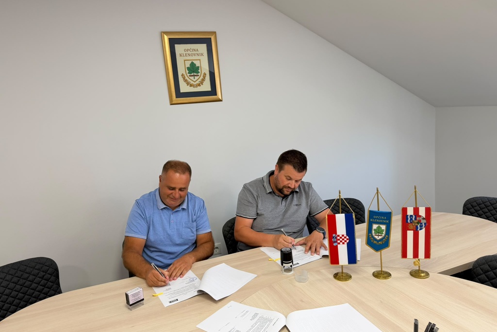 klenovnik-ugovor-djecje_igraliste_2.jpeg