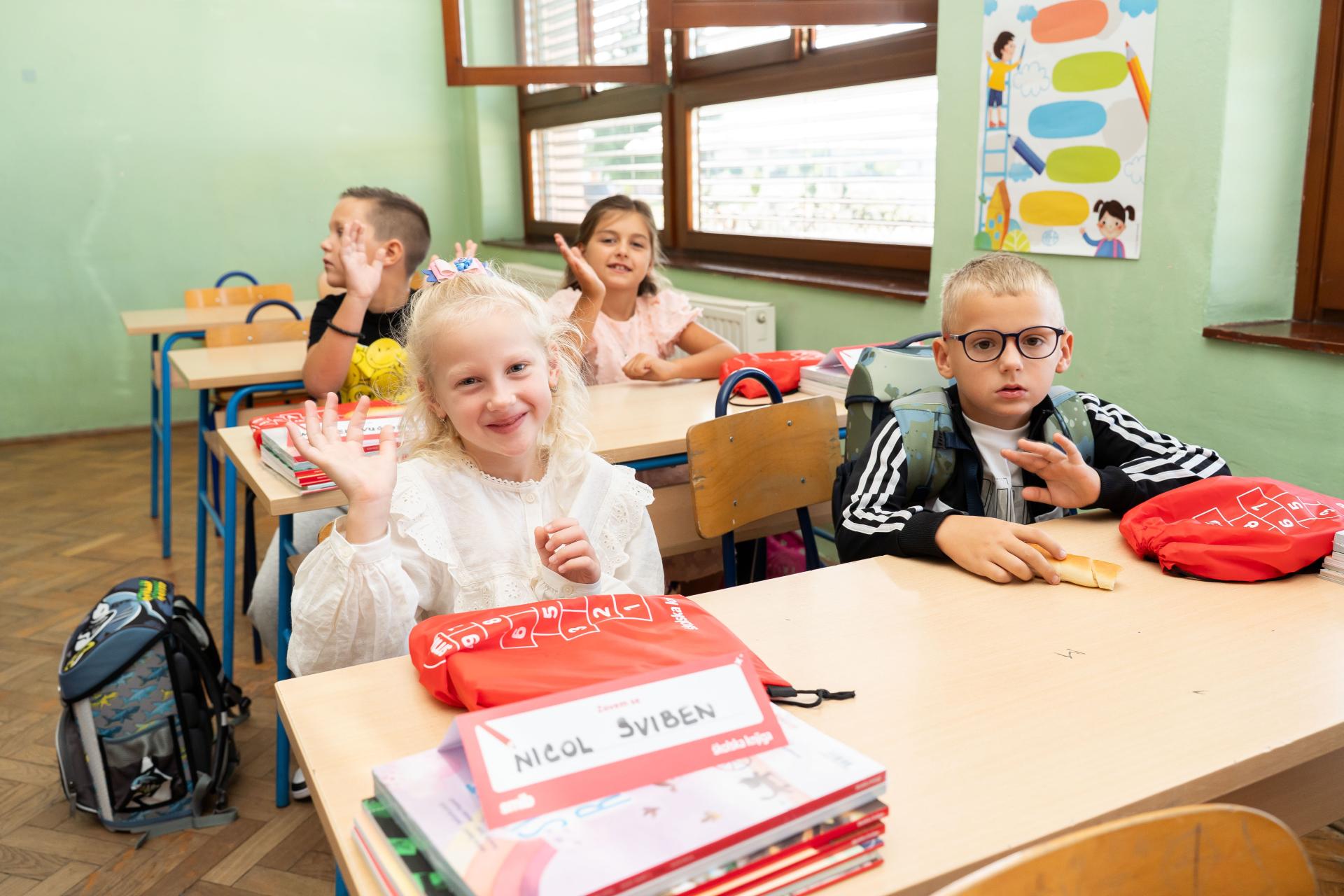 sracinec-prvi-dan-skole-26.jpg